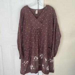 JAYATI GOENKA
Brown Tunic Natural Lagenlook Linen & Cotton Blend Handblo…